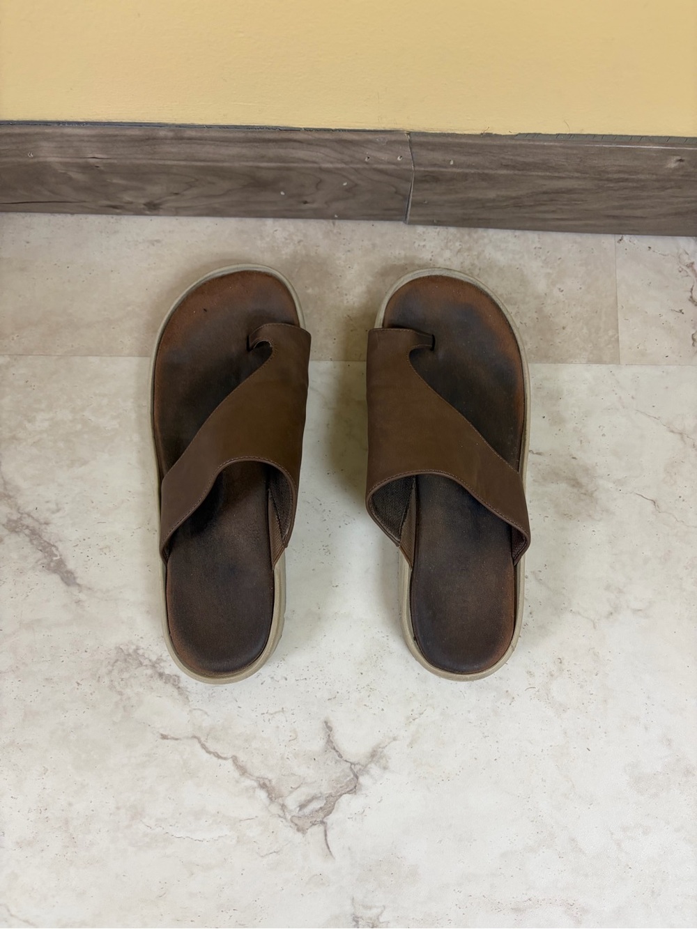 Easy Spirit Sandals